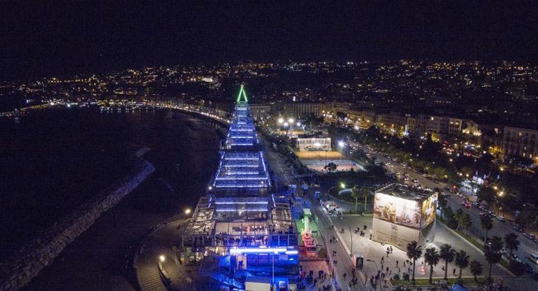 2017 Carnival en N'albero en Napoi con superhéroes y zombis