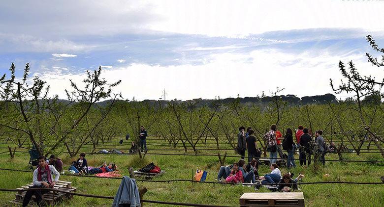 Ostermontagsparty 2017 im beschlagnahmten Fonds Chiaiano in Neapel