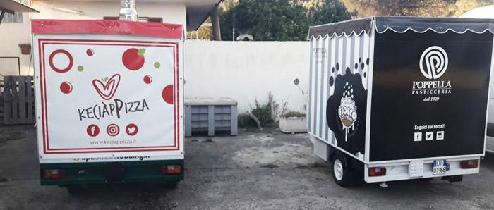 Porzio et Poppella à Piazzale Tecchio à Naples avec l'apecar