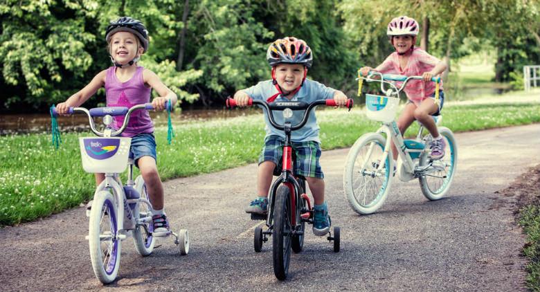 Zurück nach Neapel Bimbimbici 2017, kostenlose Fahrradveranstaltung für Kinder und Jugendliche