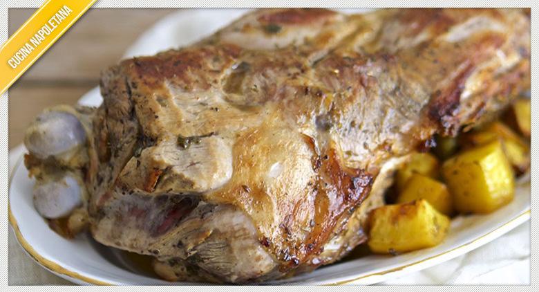 The recipe for making baked lamb with potatoes