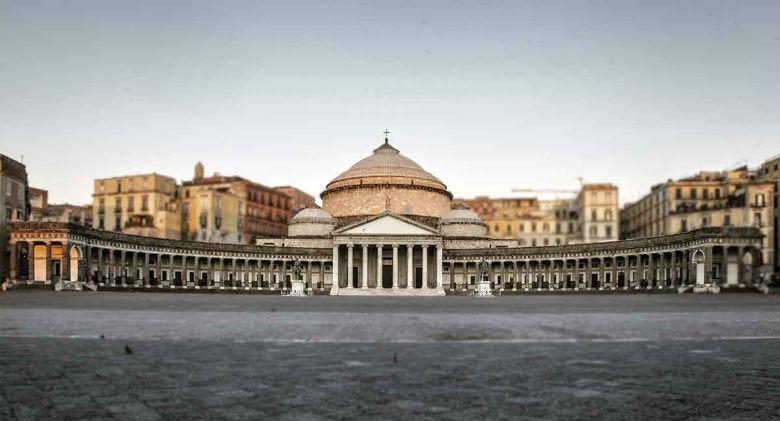 Risultati immagini per piazza plebiscito Napoli