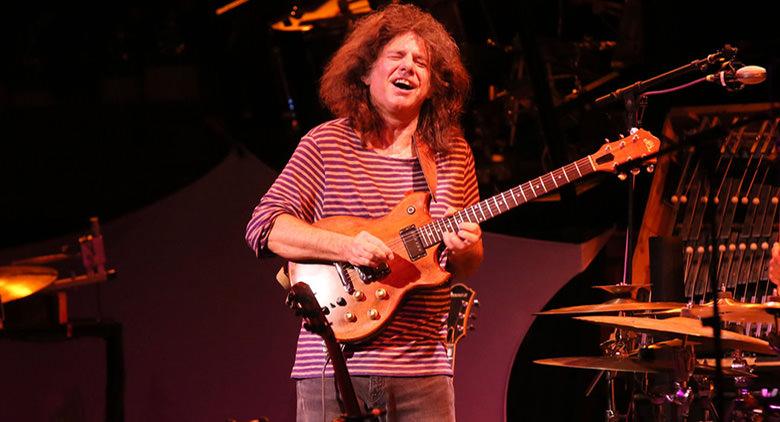 At the Teatro Augusteo in Naples, the concert of Pat Metheny