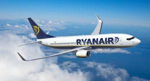 Ryanair, volo Napoli-Milano Bergamo a 21,99 euro e pacchetto Ryanair Holidays