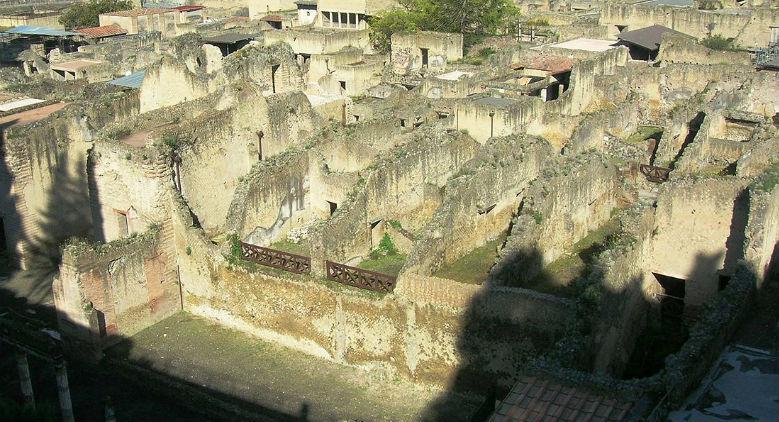 Eventos emergentes en las excavaciones de Herculano