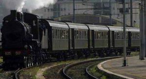 ArcheoTreno da Napoli a Pompei e Paestum, viaggio in un suggestivo treno d’epoca