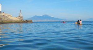 那不勒斯的机遇之海：海岸美景之间的免费活动