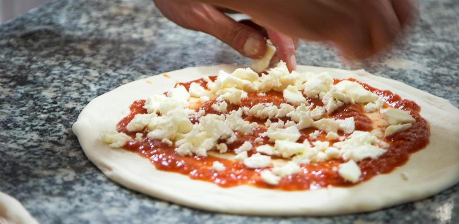 Pizzeria Di Matteo La pizza portefeuille de Di Matteo à Naples