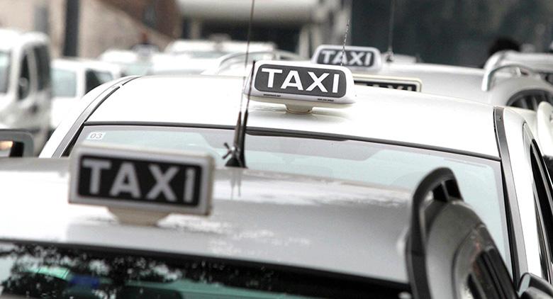 Special rates for Naples taxis to museums