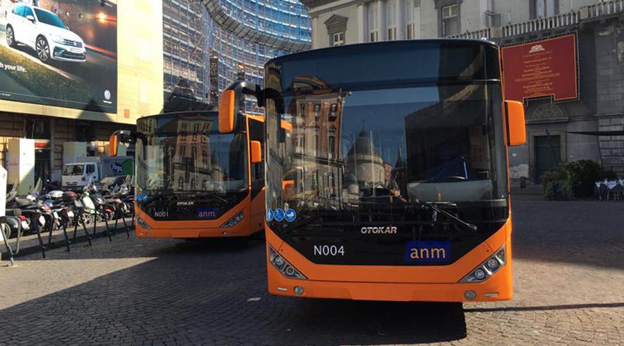 Ônibus ANM em Nápoles, linhas aprimoradas em direção ao mar