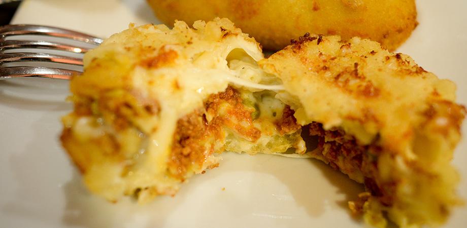 La frittatina di 50 Kalò La frittatina di pasta della pizzeria 50 Kalò a Napoli