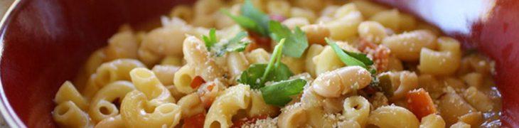 Pacche with beans, one of the dishes that can be found at the Sagra Sansilvestrese 2017 in San Silvestro, a hamlet of Sant'agata dei Goths
