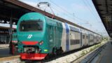 Линия метро 2 поражает Неаполь, Трениталию и Итало 15 и 16 Июнь 2017