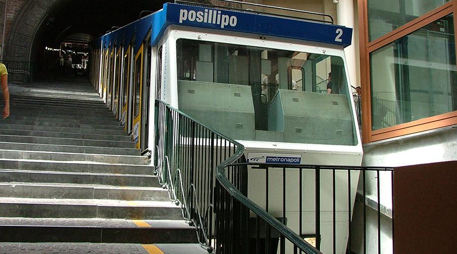 Funicular de Chiaia, extensões noturnas também da linha 1 do metrô suspensas no sábado, 8 de julho de 2017