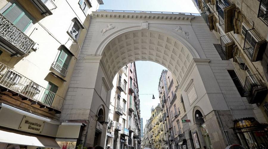 Ponte di Chiaia à Naples