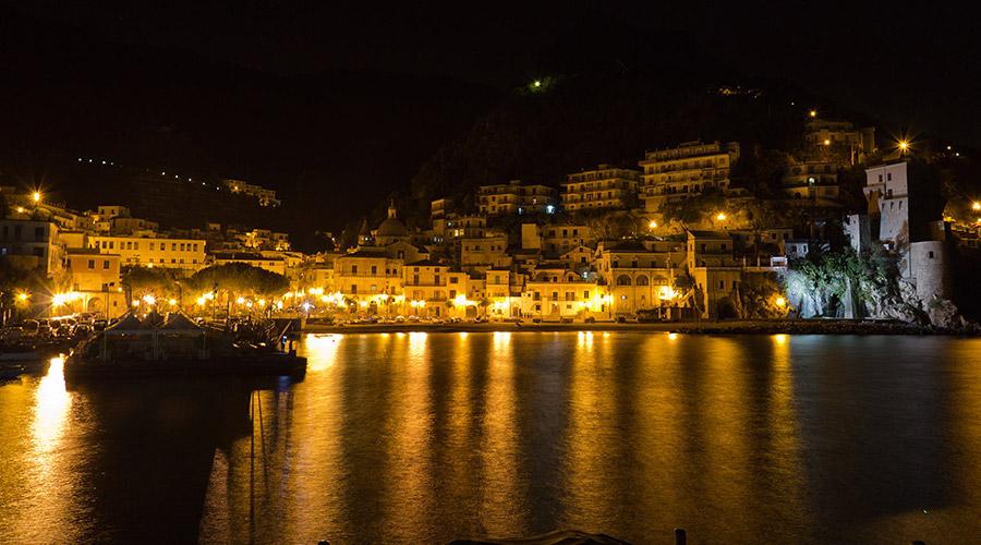 La Nuit de Lampare 2017 à Cetara avec la pêche caractéristique des anchois