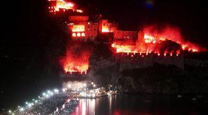 Sant'Anna Festival in Ischia 2017: Feuerwerk und kostenloses Konzert von James Senese