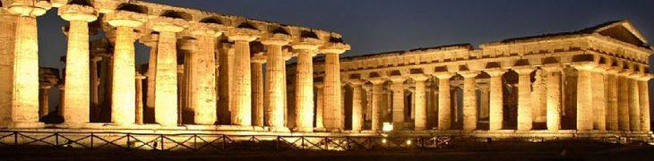 Parco Archeologico di Paestum di notte