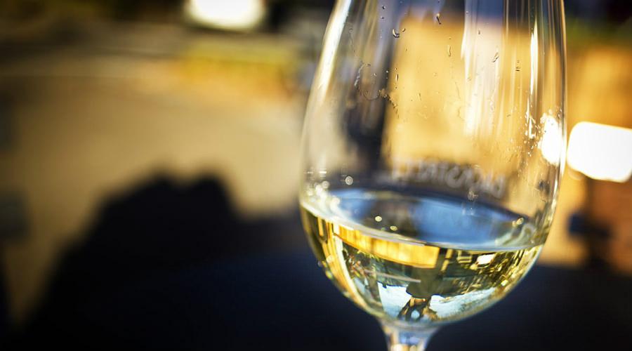 White wine at the Greek Tufo Festival