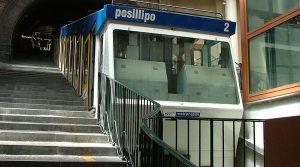 ナポリのMergellinaFunicular、一時閉鎖および交換バス