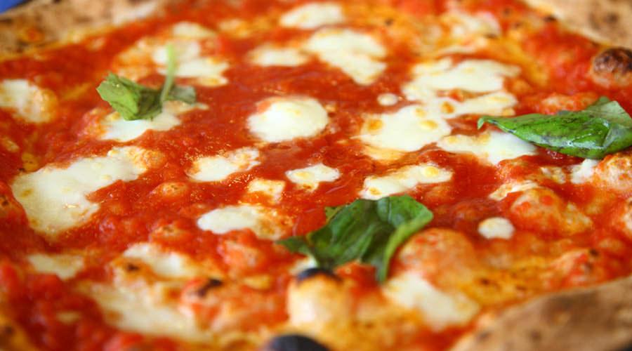 Pizza margherita napoletana, migliori pizzerie del Gambero Rosso