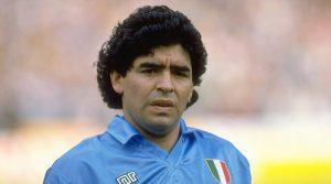 Una scultura per Maradona al Castel dell'Ovo di Napoli: un omaggio al campione argentino