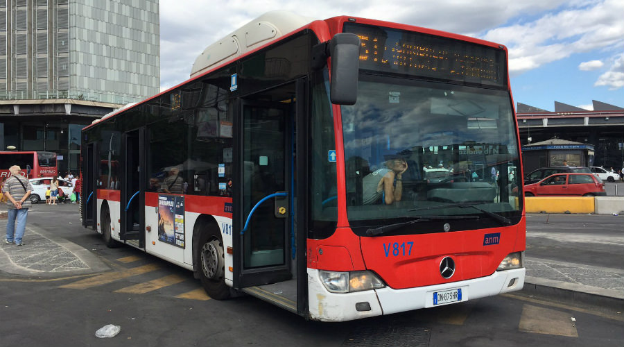 Bus dedicati al collegamento con scuole e Università a Napoli: nasce ANM School