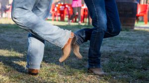 [Annullato] American Country Night all'Agriturismo Fattorie Albatros di Quarto: balli, cena e passeggiata a cavallo in premio