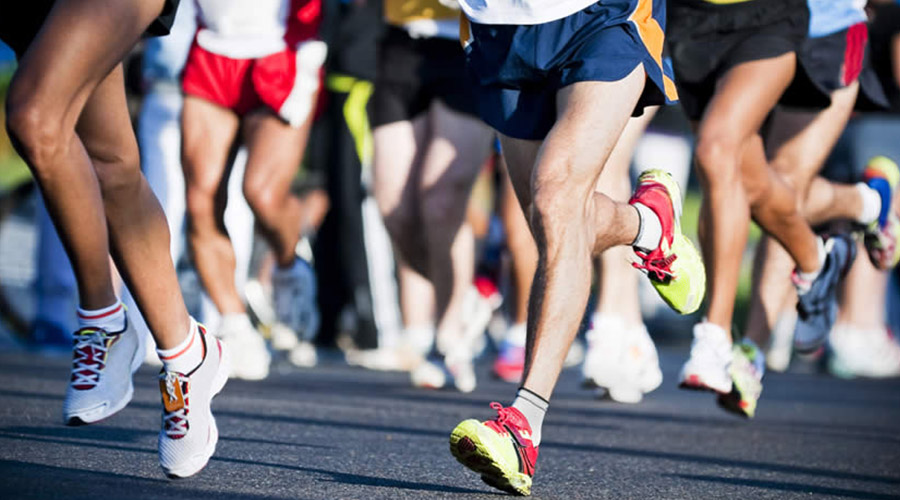 Marathon Spaccanapoli 2017: Wettlauf in den Straßen von Neapel