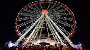 Riesenrad für die Artist Lights 2017/2018 in Salerno: Es ist das größte in Europa