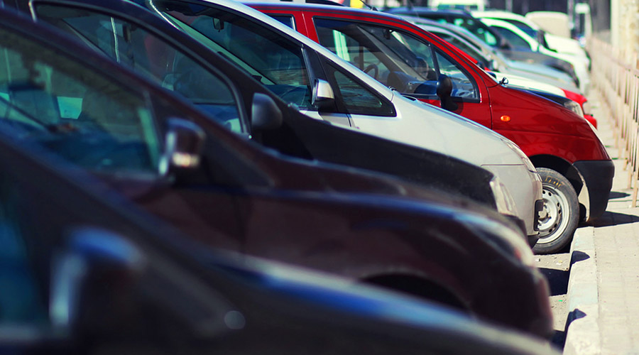 Auto parcheggiate, nasce app MoVeng a Napoli