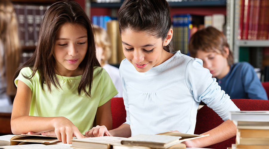 Point reading for children at the National Library of Naples