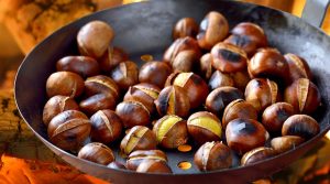 Sagra Sapori d’Autunno 2017 a Striano con noci, castagne, formaggi e balli popolari