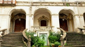 Zeigen Sie in der Apotheke des Unheilbaren in Neapel und besuchen Sie das Museum of Sanitary Arts