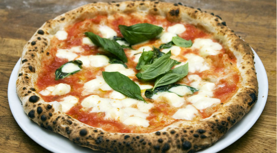 Art of the Neapolitan pizza maker recognized as a UNESCO World Heritage Site, celebrations in Piazza del Gesù