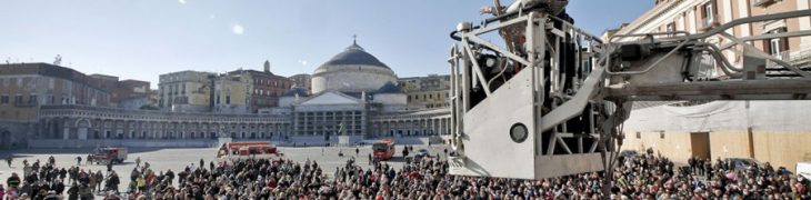 Festa della Befana a Napoli, regali e dolci in PIazza Plebiscito