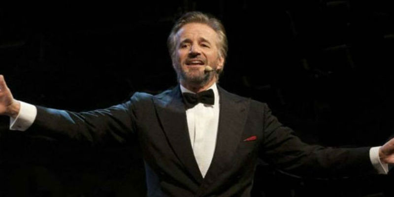 Christian raconte à Christian De Sica le Teatro San Carlo de Naples