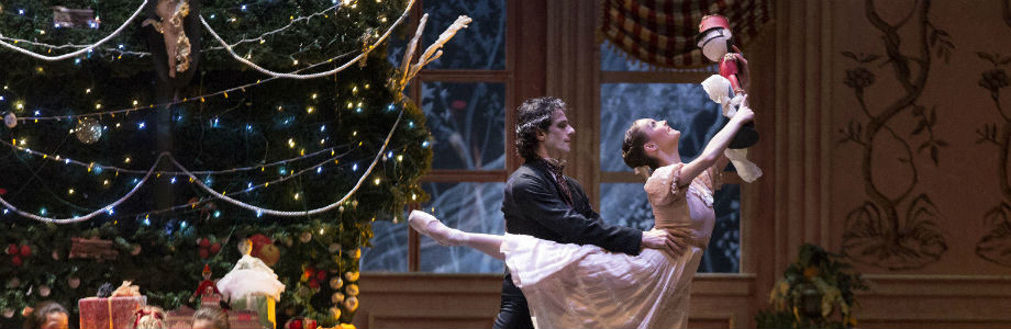 Lo Schiaccianoci al Teatro San Carlo di Napoli Lo Schiaccianoci al Teatro San Carlo di Napoli