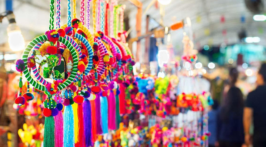 Handicrafts at the market