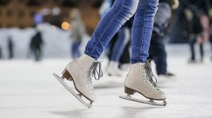 Pista di pattinaggio su ghiaccio al Jambo1 per Natale 2017 per grandi e bambini