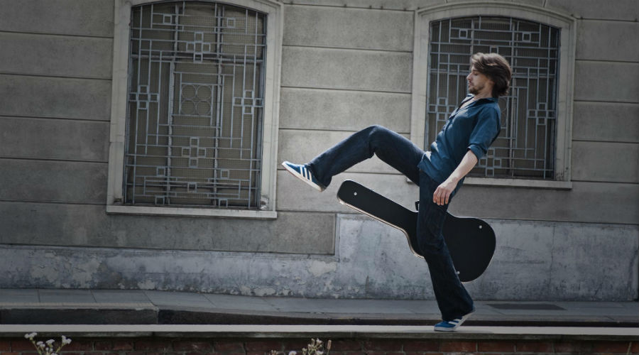 Giovanni Block en Solo pero no demasiado en concierto en Nápoles para el Teatro cerca Casa