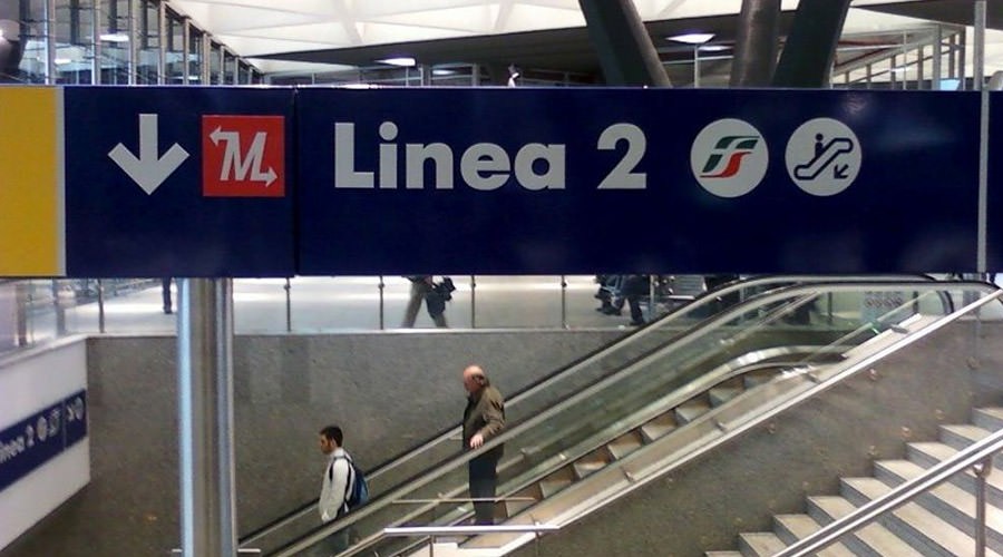 metro línea 2 en Nápoles