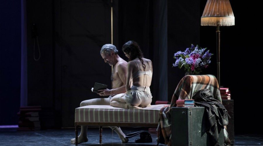 La banalità dell'amore teatro stabile di napoli