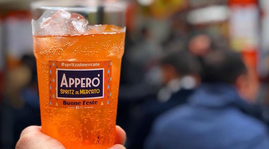 Я появлюсь в Неаполе, Spritz ресторана, посвященного Aperol