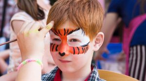 2018 Karneval im Naples Zoo: Party mit Rabatt für maskierte Kinder, Magie und Parade