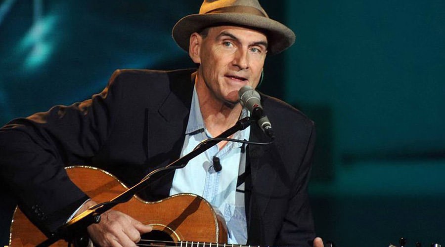 James Taylor in concert in Pompeii at the Teatro Grande the legends of