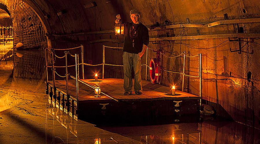 San Valentino 2018 alla Galleria Borbonica, tour notturno in zattera