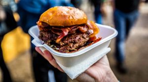 Street Food Festival 2018 auf der Piazza Garibaldi in Neapel: drei Tage, um Street Food zu genießen