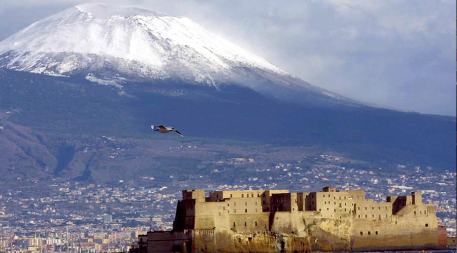 Neve sul Vesuvio