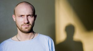 Paul Kalkbrenner im Konzert in der Arena Flegrea in Neapel: der Live-Auftritt des Königs der Technomusik